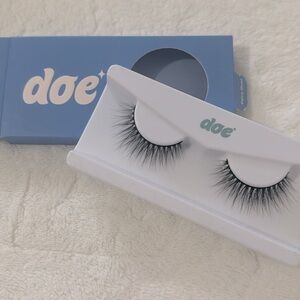 Doe eyelashes - fairy dust